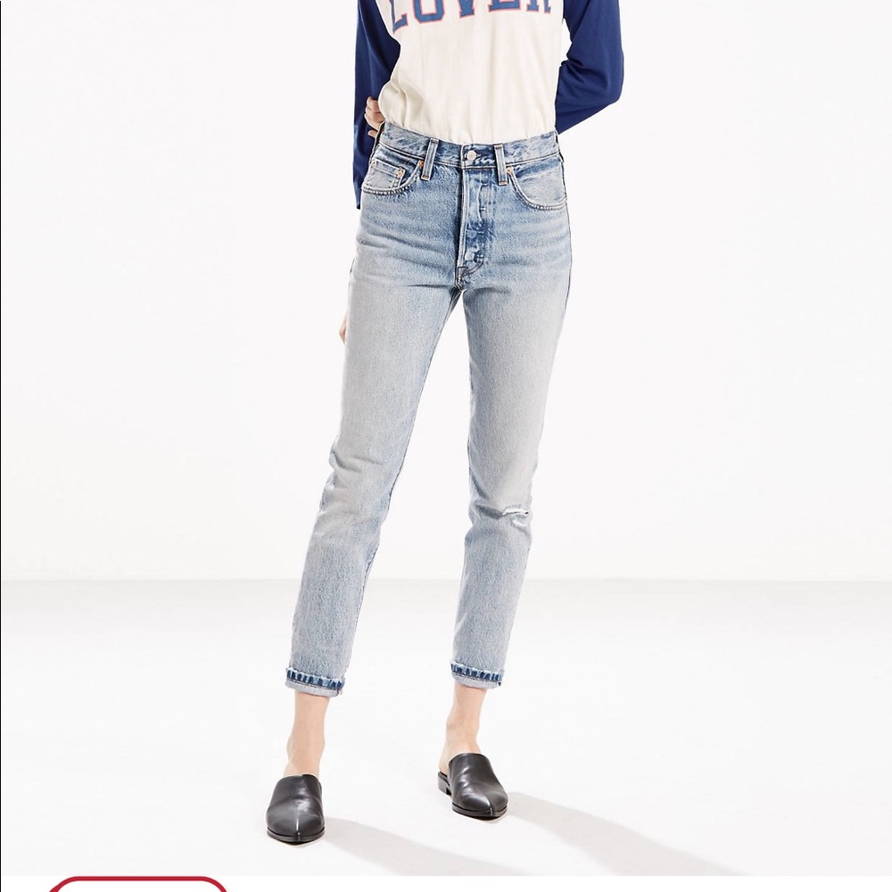Levi’s Selvedge jeans size 28 (sold out!!)